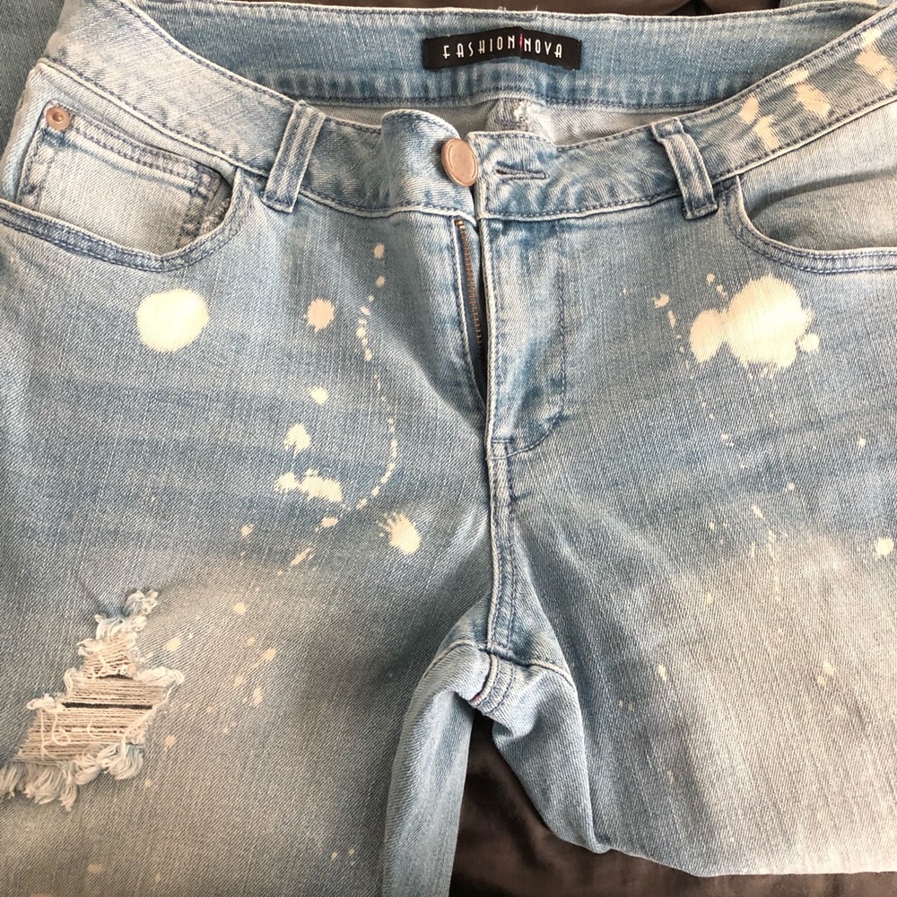🔥Bleached, faded, torn denim🔥